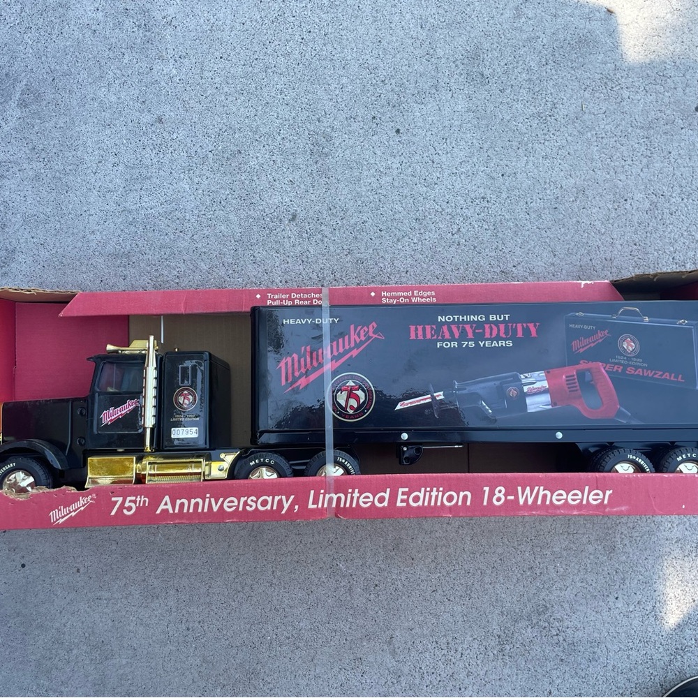 Milwaukee 75th anniversary truck
